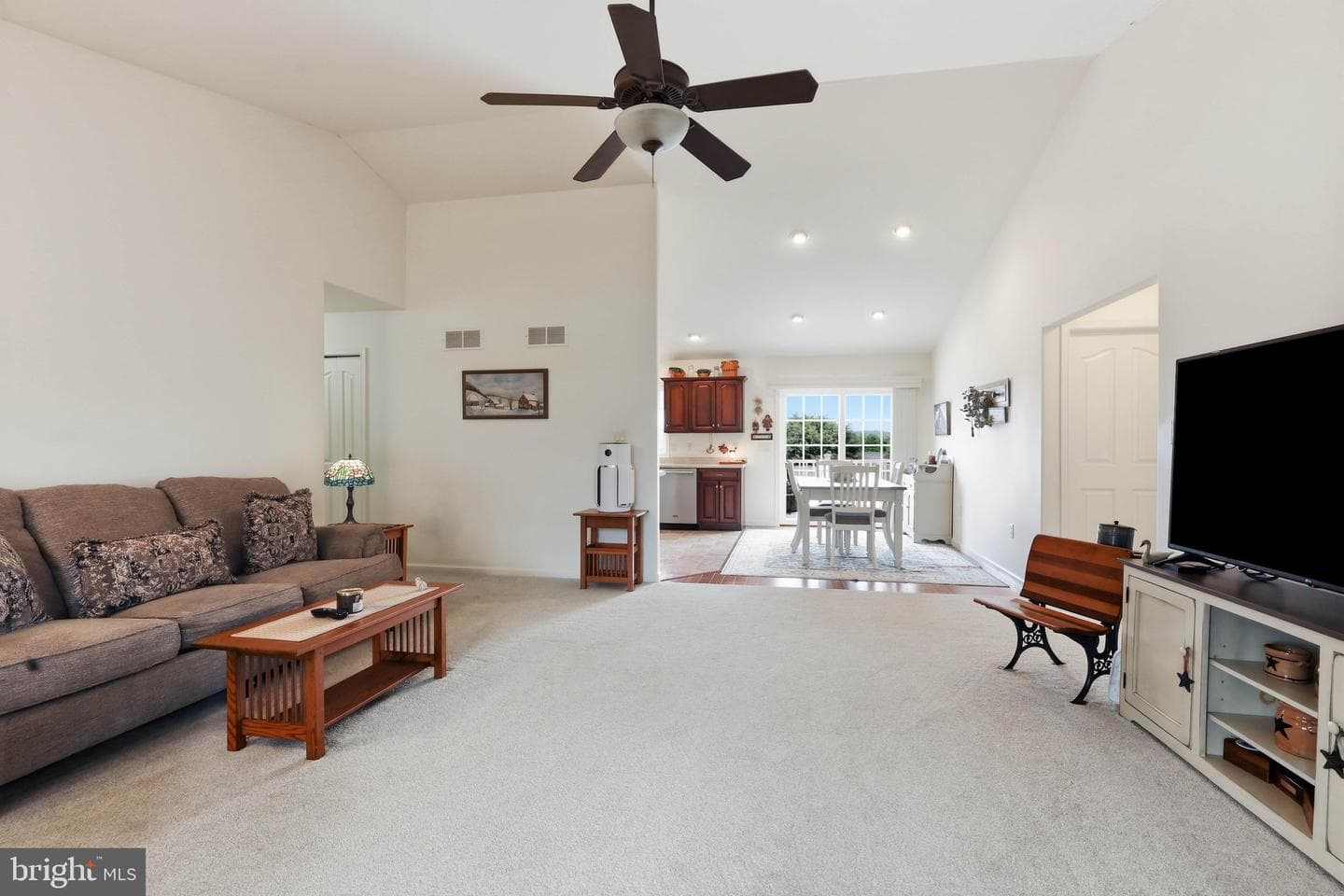 726 Heather Ridge photo 5