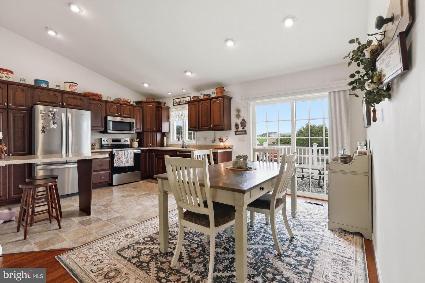 726 Heather Ridge photo 8