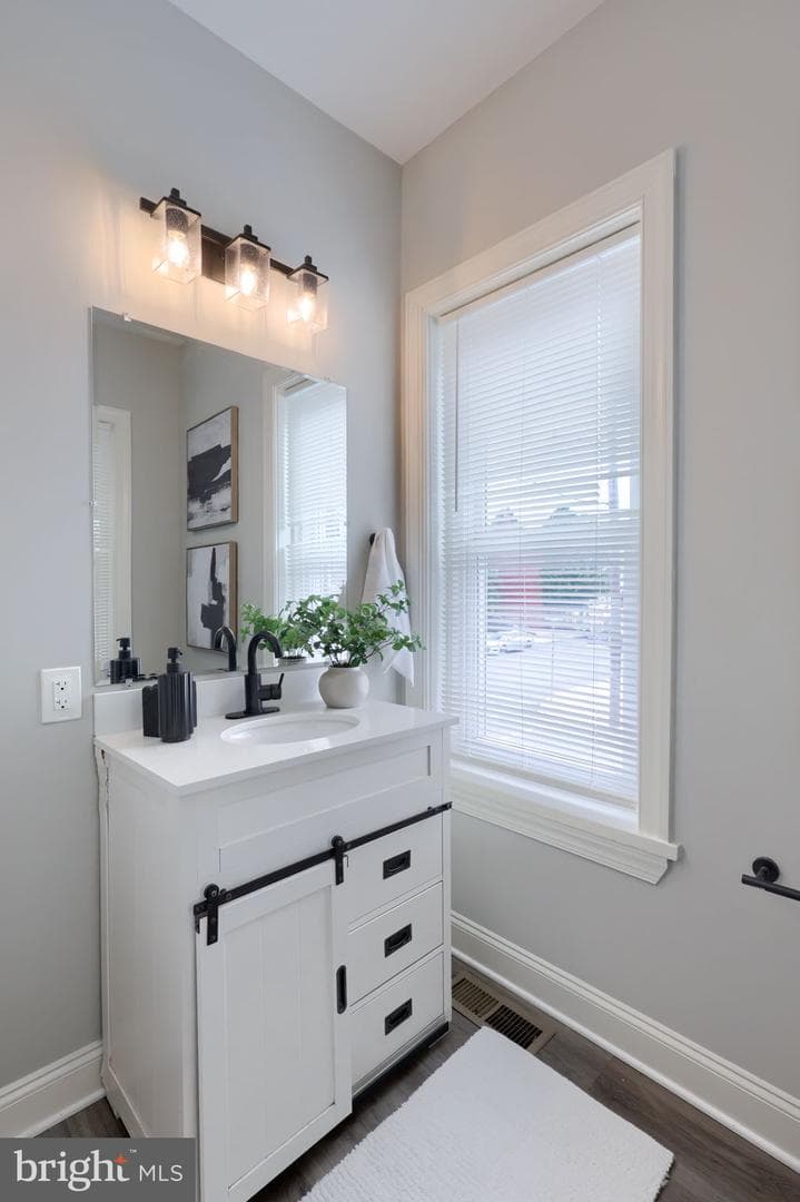 662 Walnut Street photo 20
