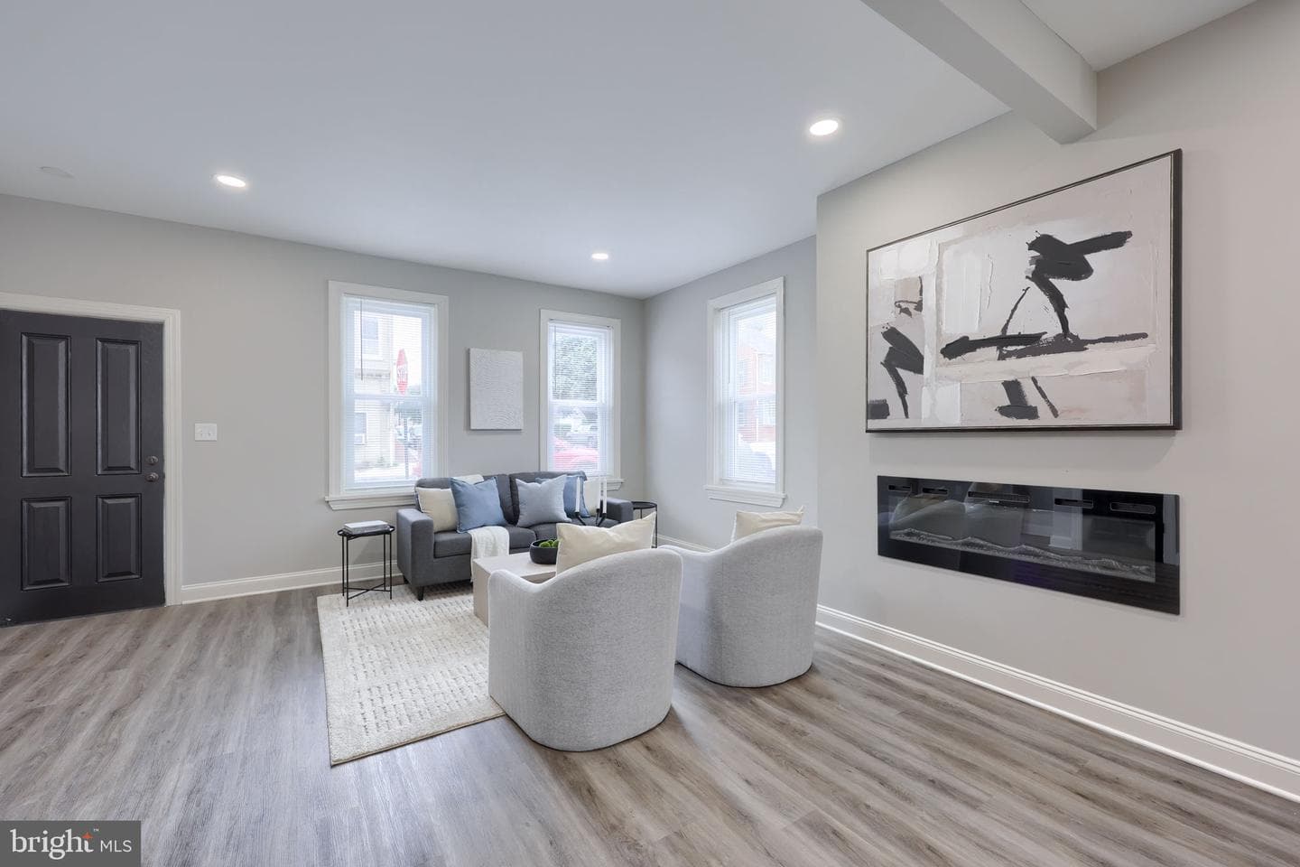 662 Walnut Street photo 8