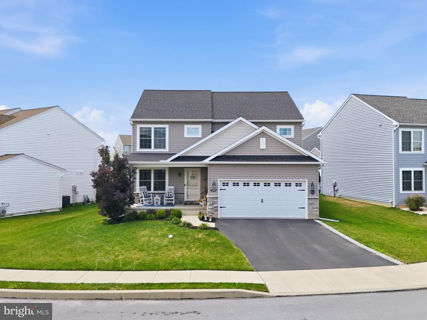 405 Jared Way, New Holland