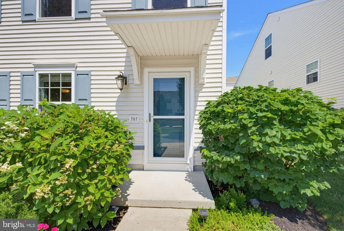 307 Cabot Circle photo 33