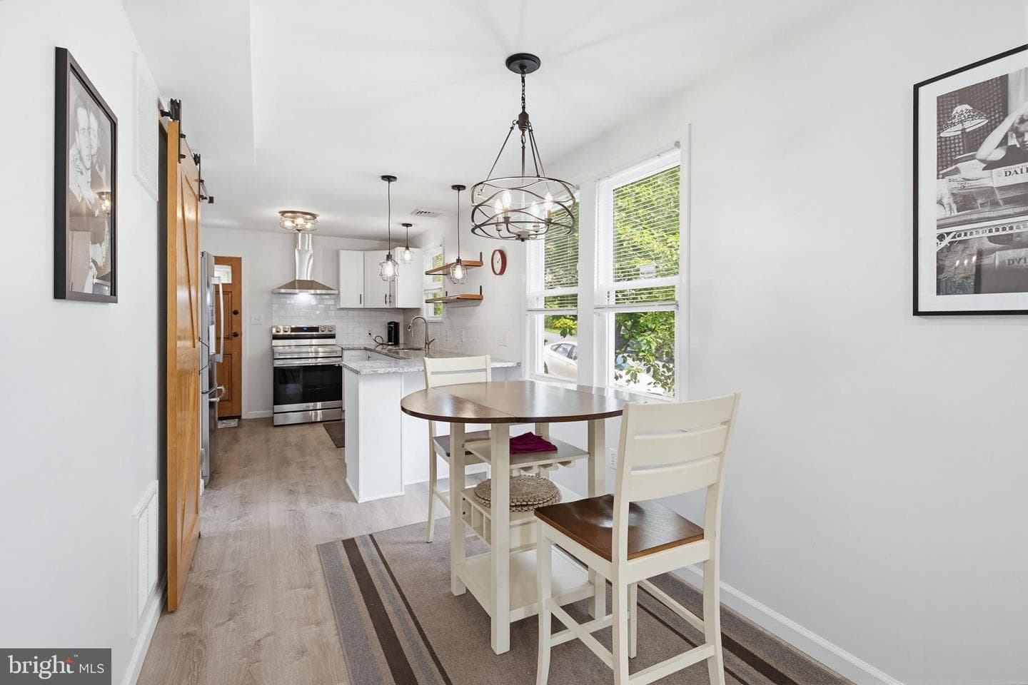 139 Montrose Avenue photo 9