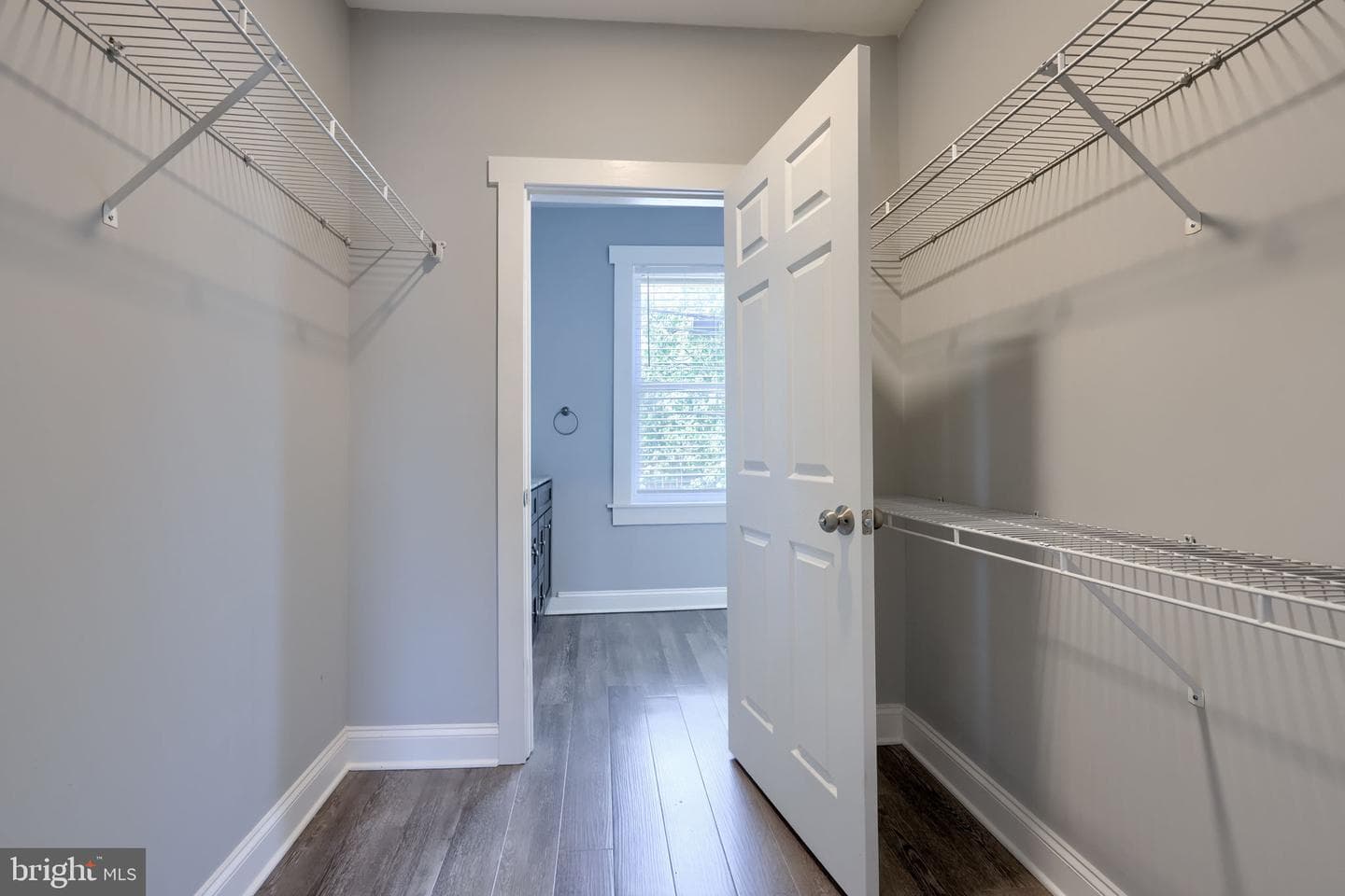 248 E Walnut Street photo 21