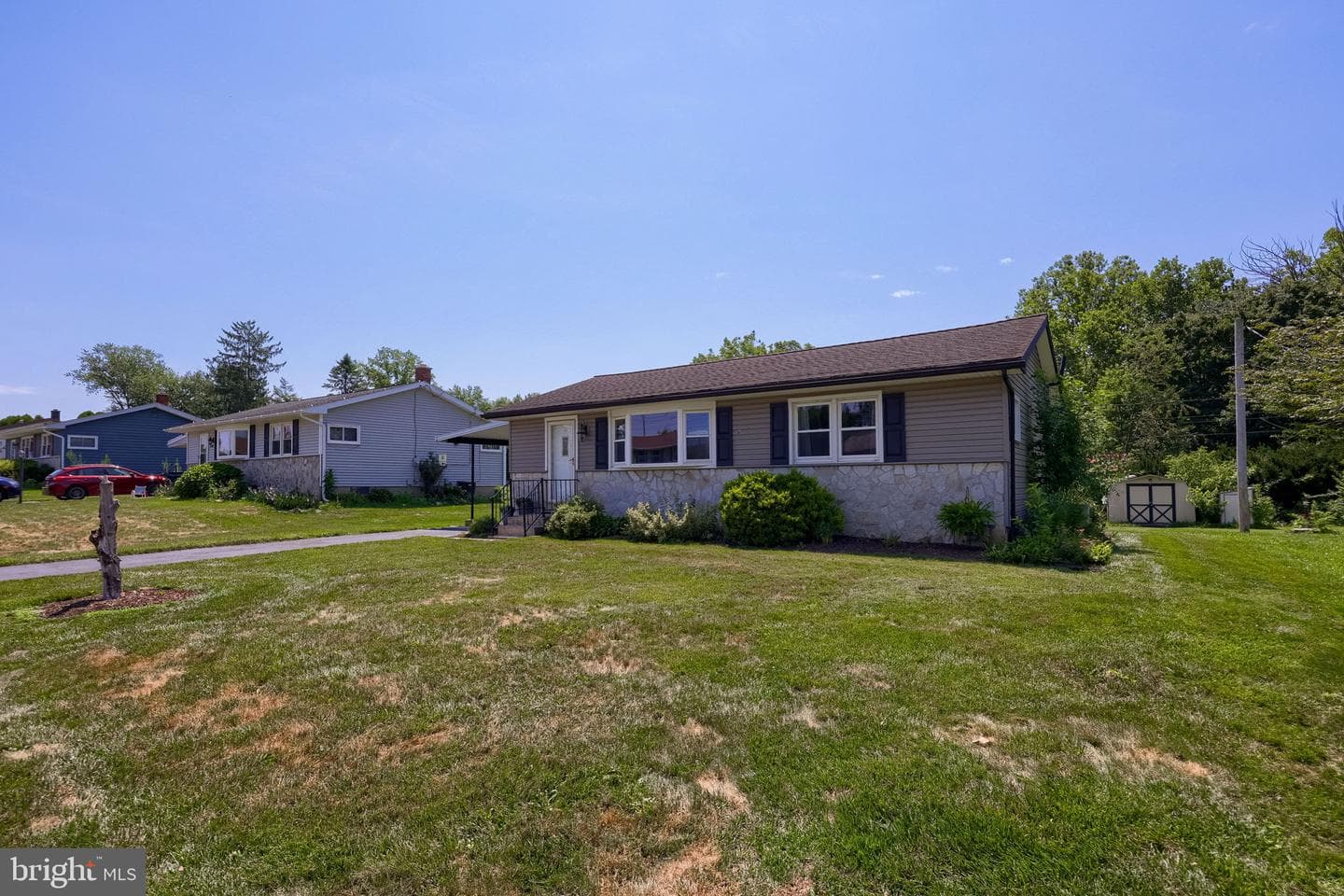 2742 Chapel Road photo 14