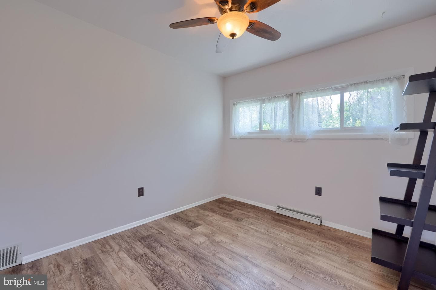 2742 Chapel Road photo 23