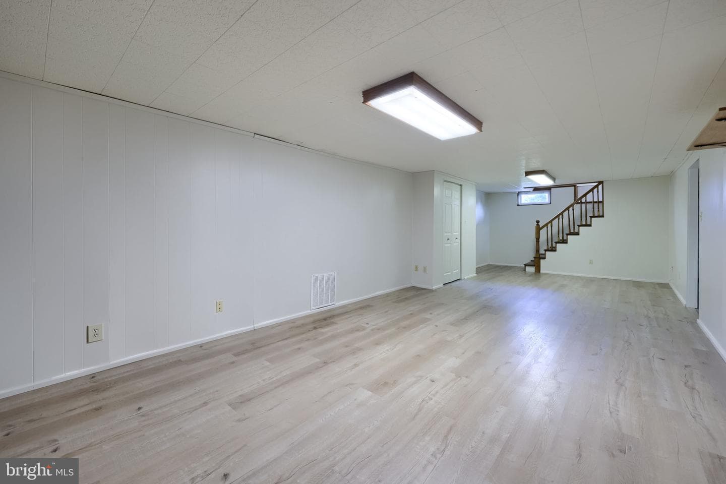2742 Chapel Road photo 28