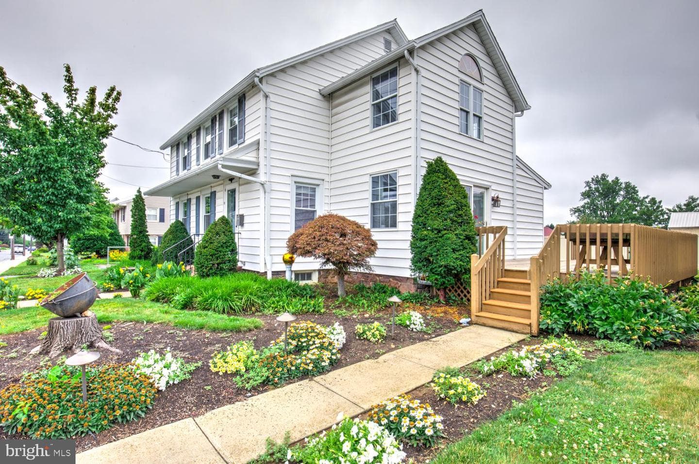 15 N Custer Avenue photo 10