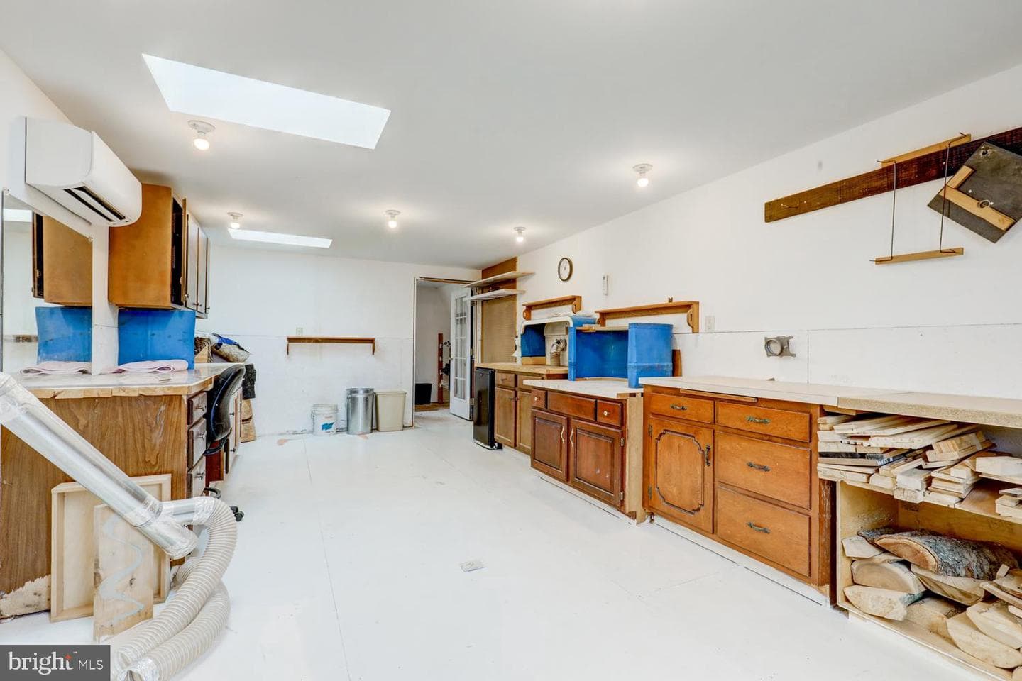 15 N Custer Avenue photo 46