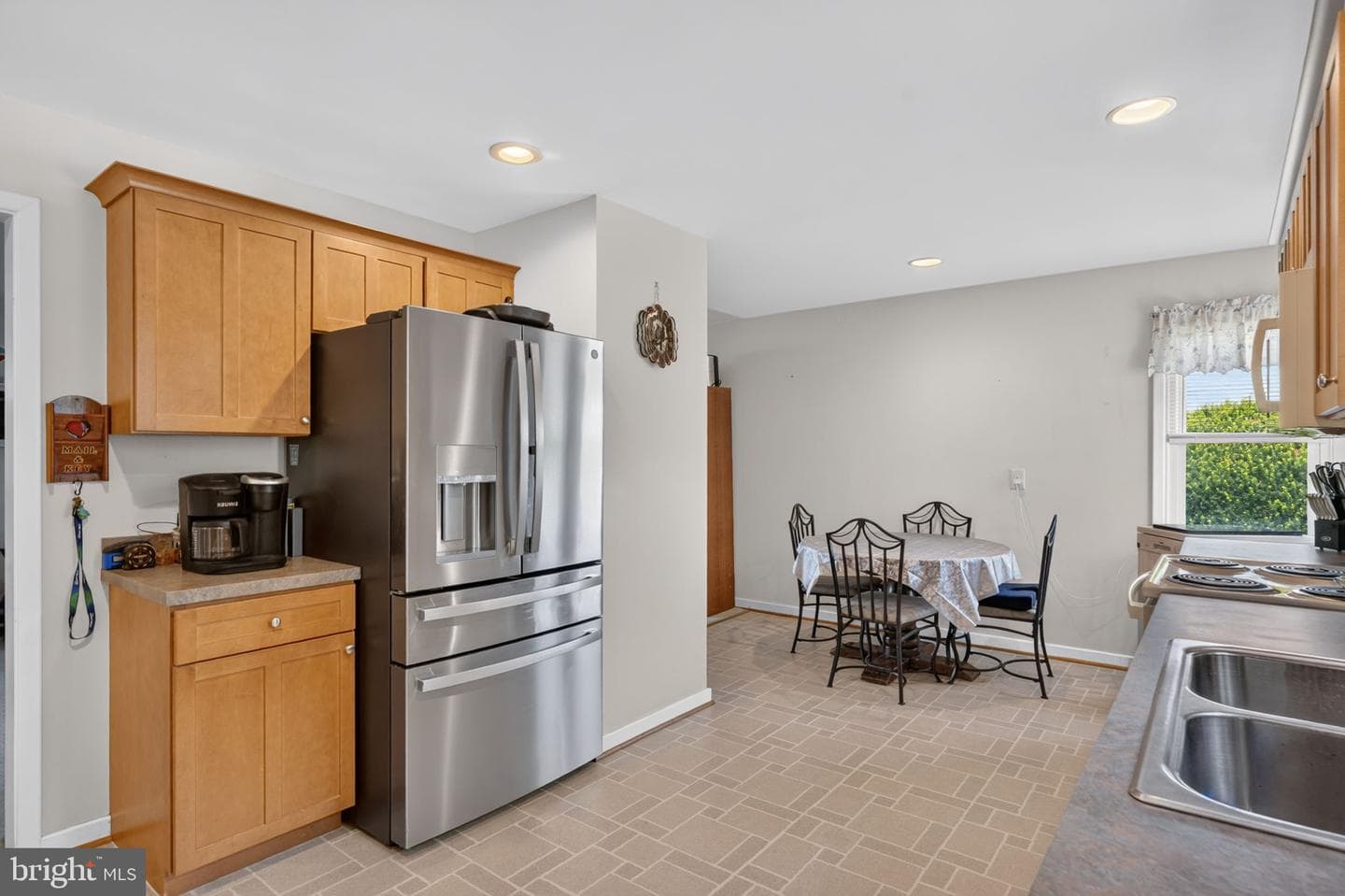 4 Bauer Avenue photo 13