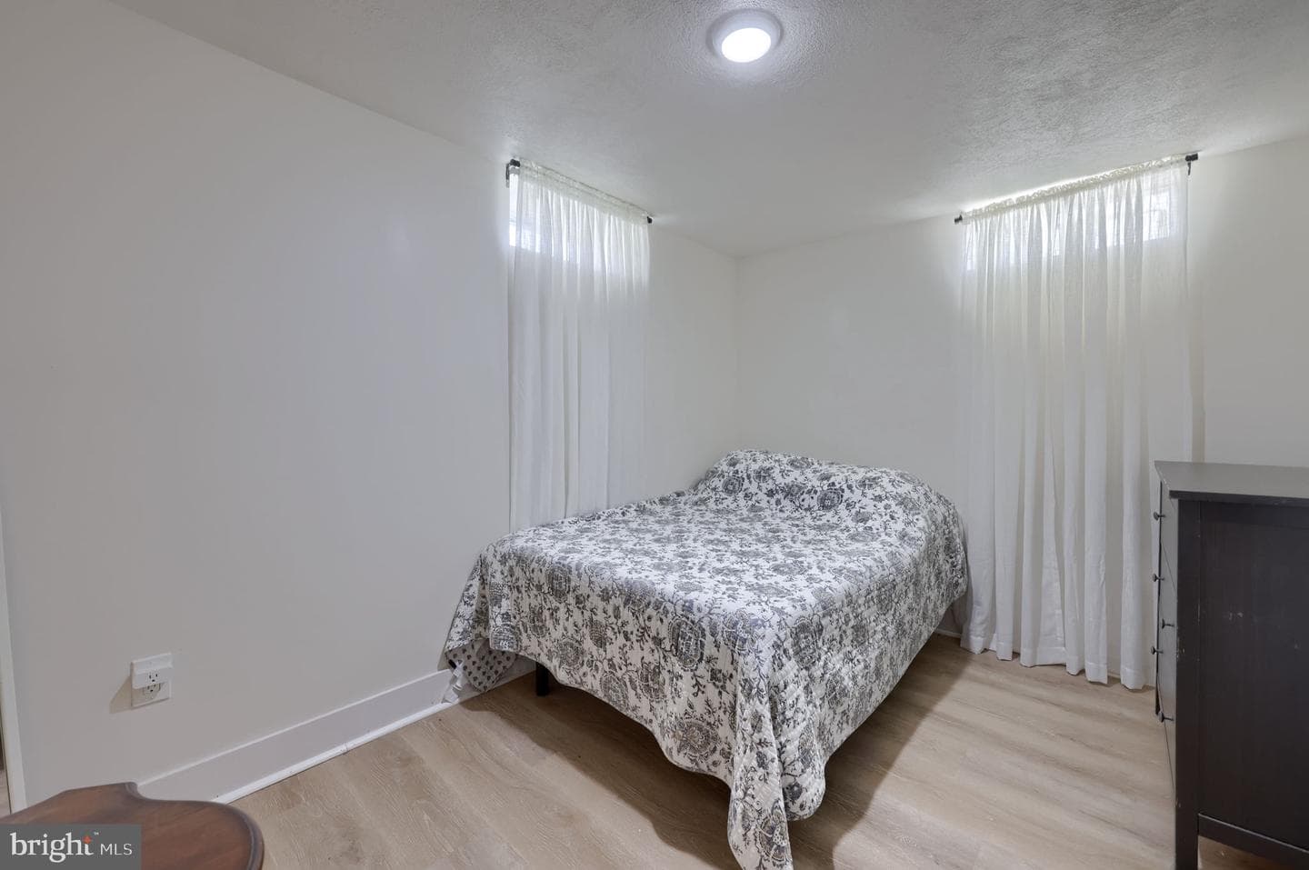 1700 Manor Street photo 31
