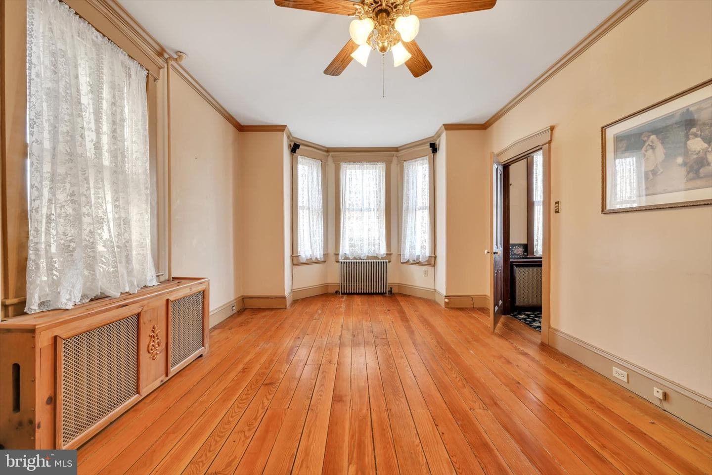 101 Miller Street photo 9