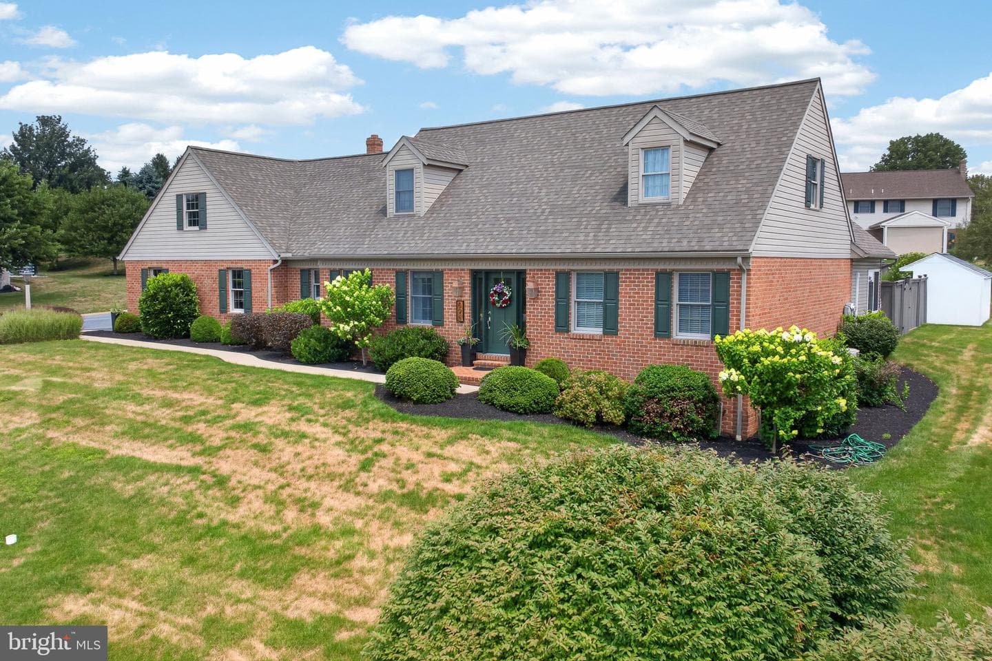 695 Sue Drive photo 3
