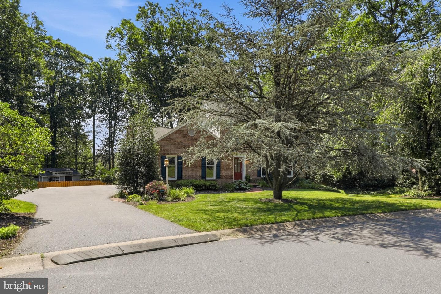 105 Wood Lot Lane photo 4