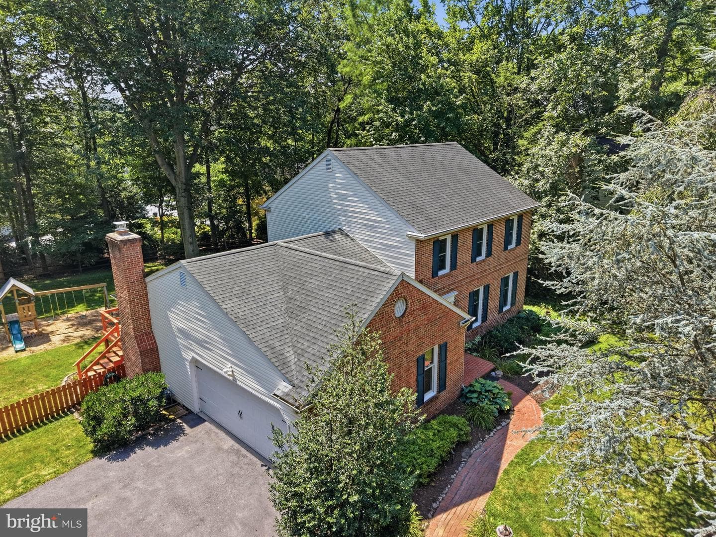 105 Wood Lot Lane photo 9