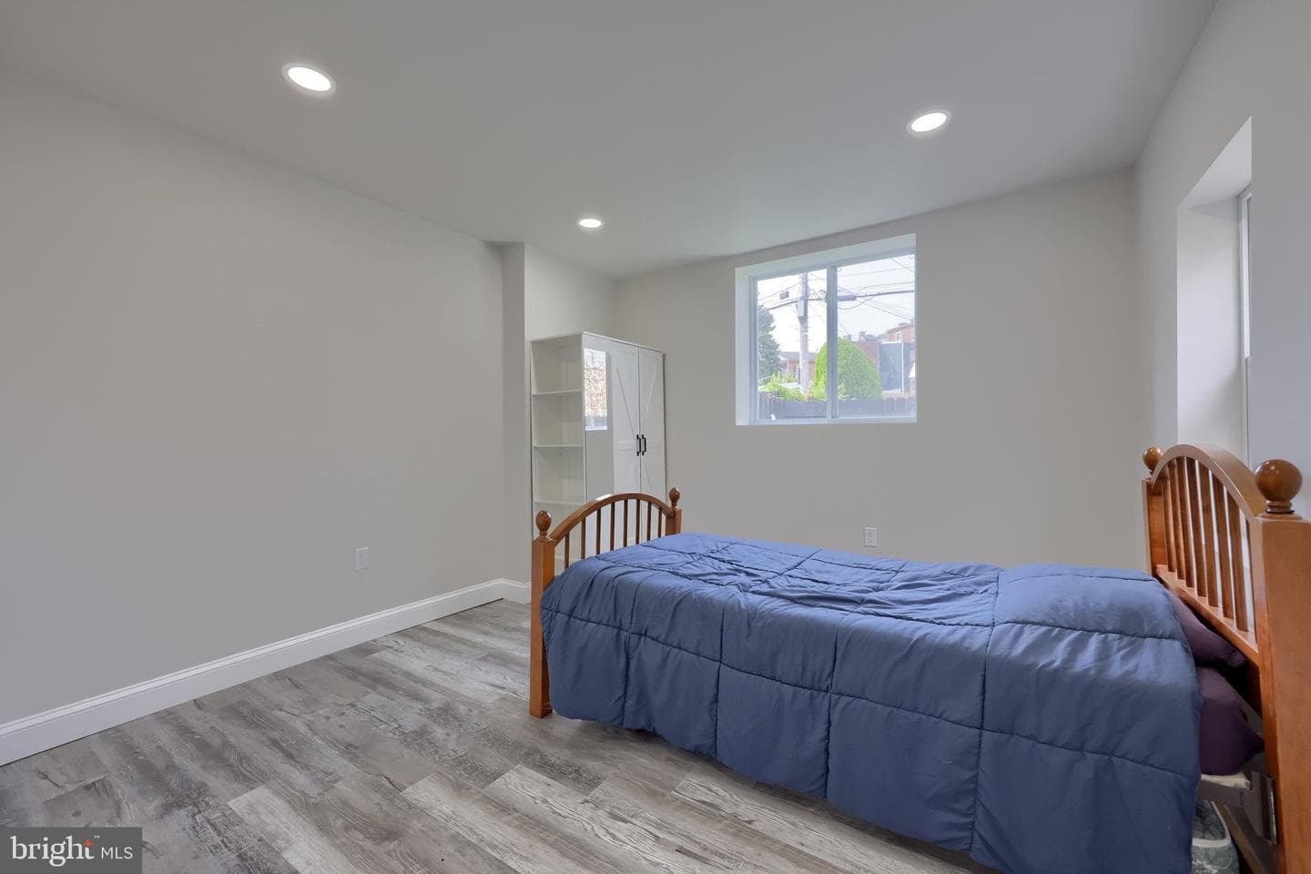 657 W Orange Street photo 14