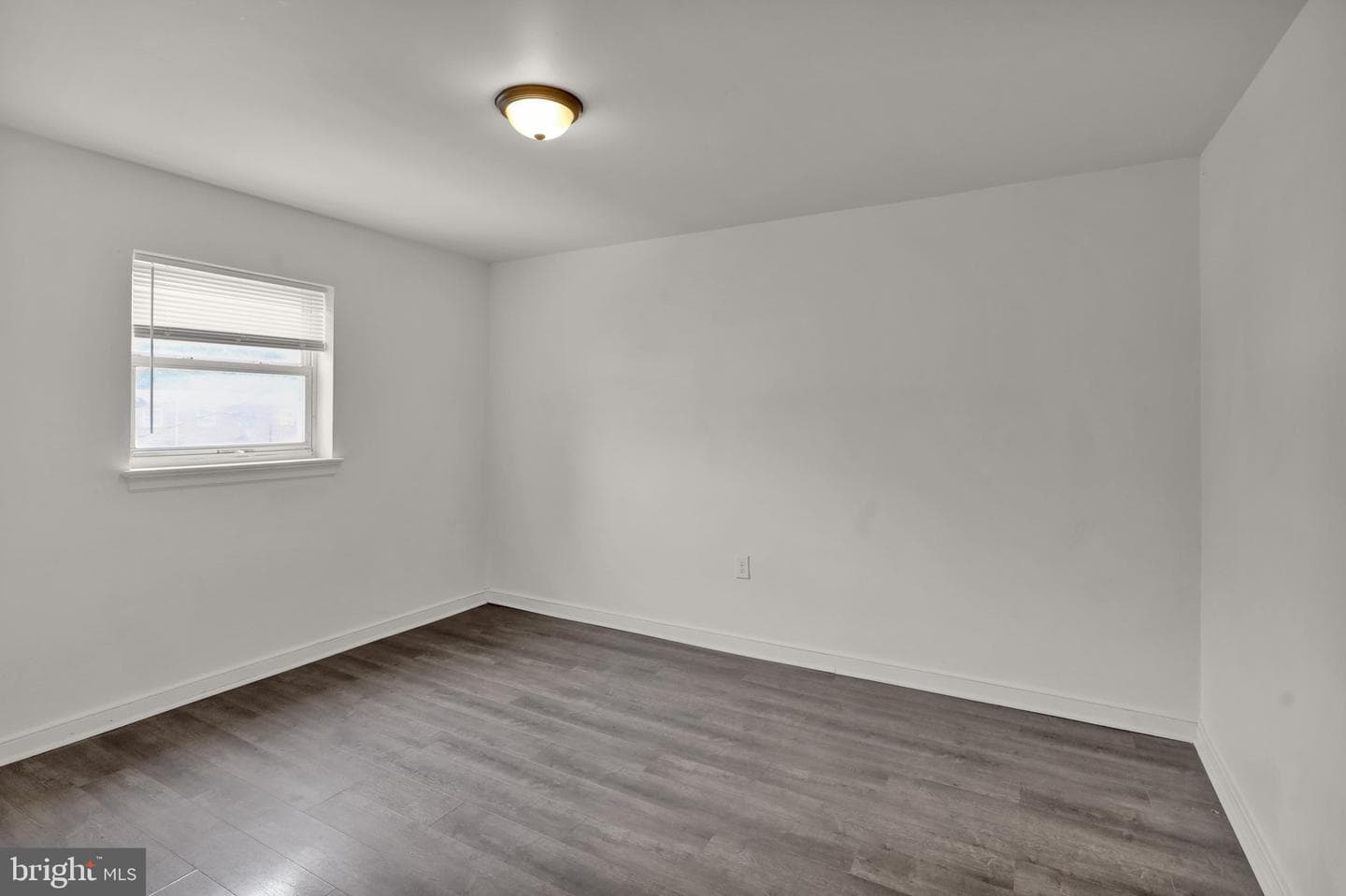 343 S Marshall Street photo 10