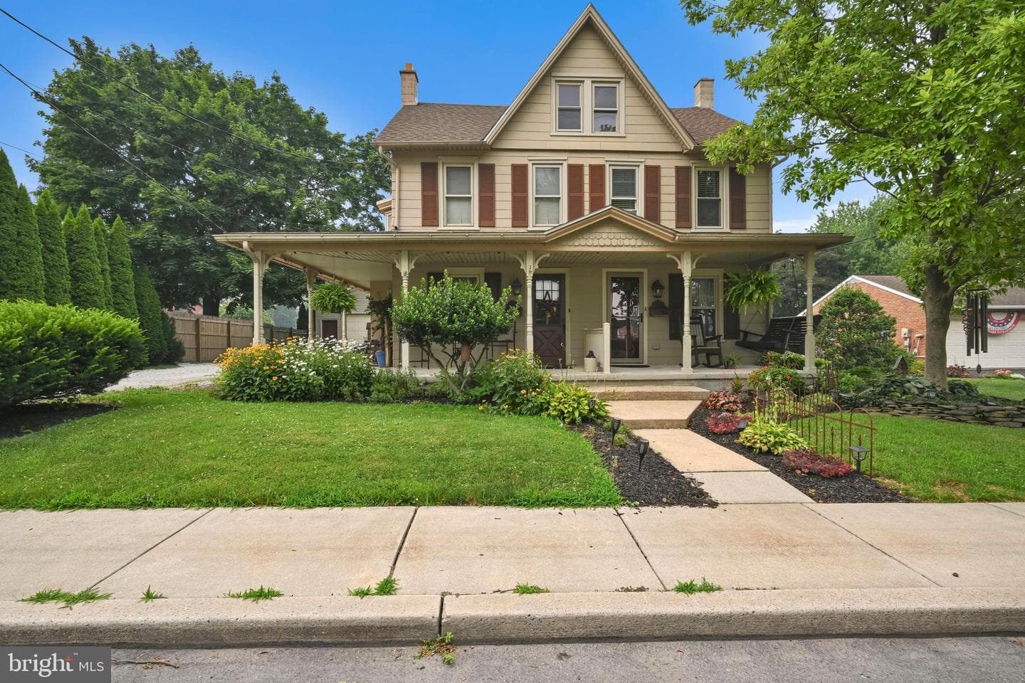 153 S Jackson Street photo 5