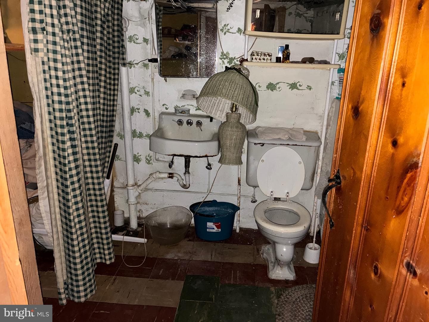 1111 Jamaica Road photo 24