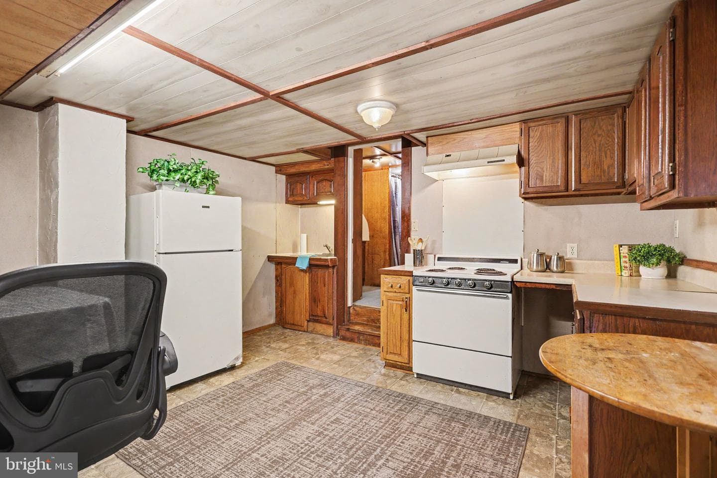 318 Linden Street photo 31