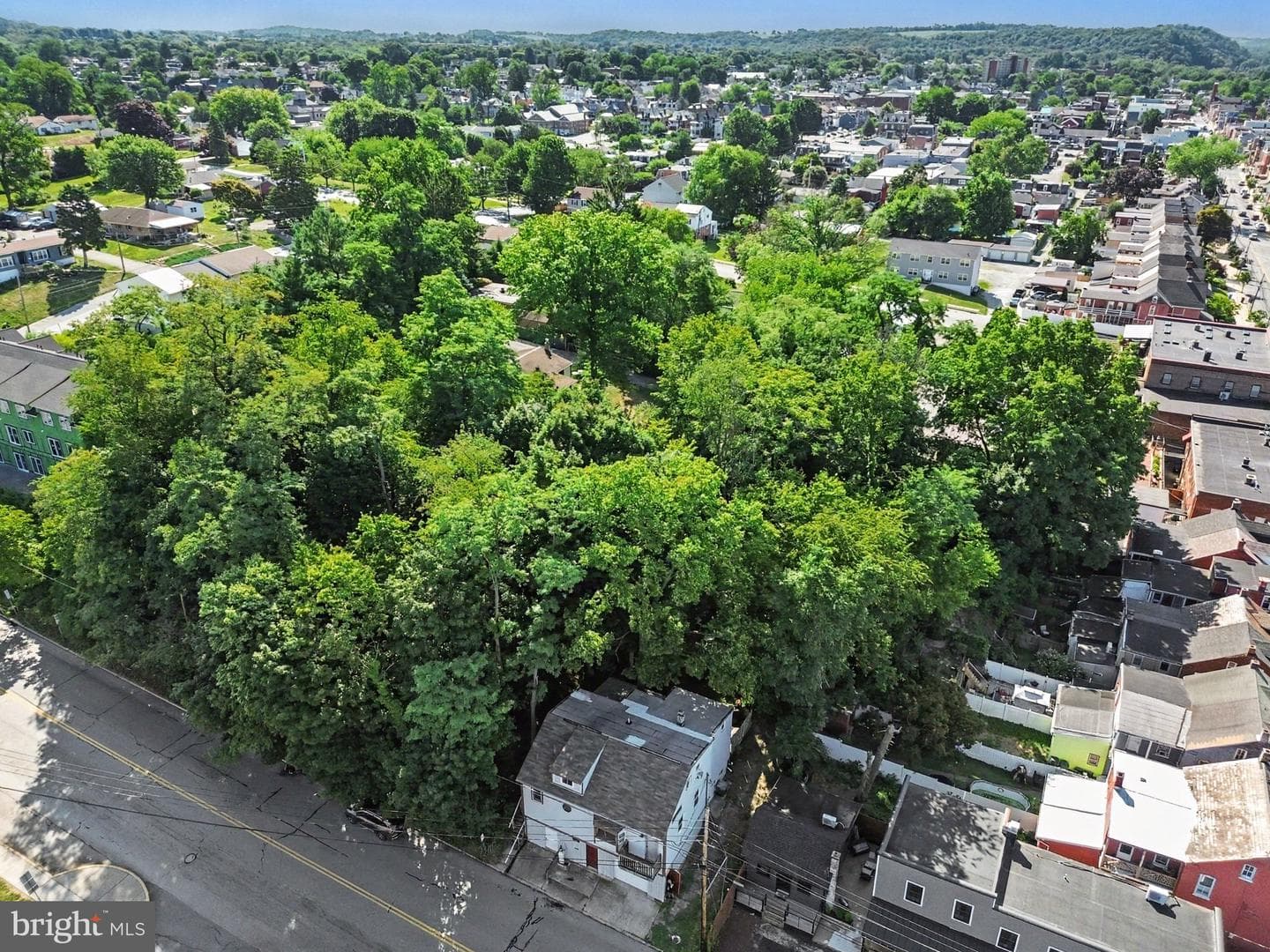 318 Linden Street photo 42