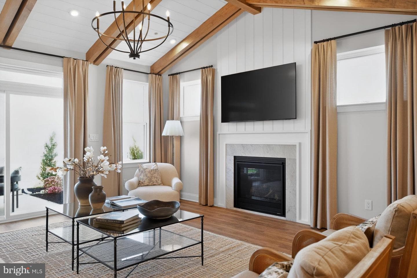 1 Grantartur #taylor Court photo 27