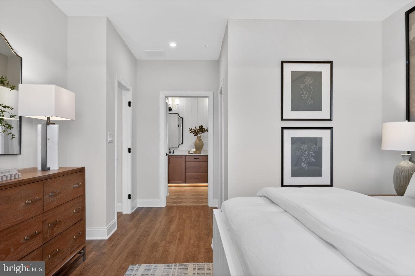 1 Grantartur #taylor Court photo 46