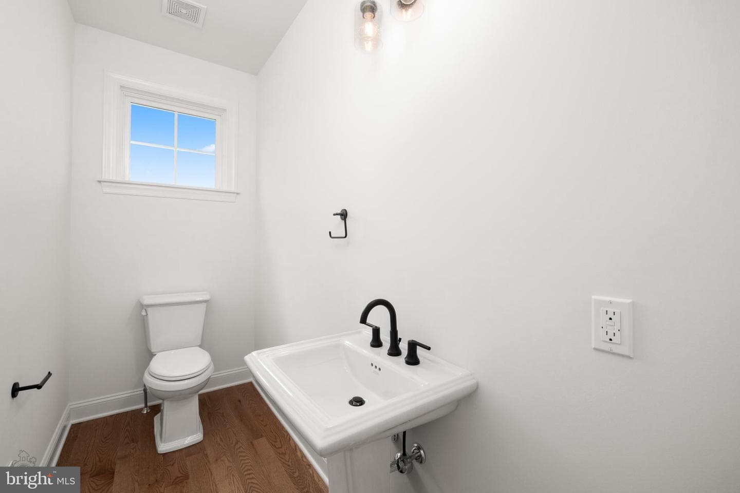 4268 Stonebridge Drive photo 13