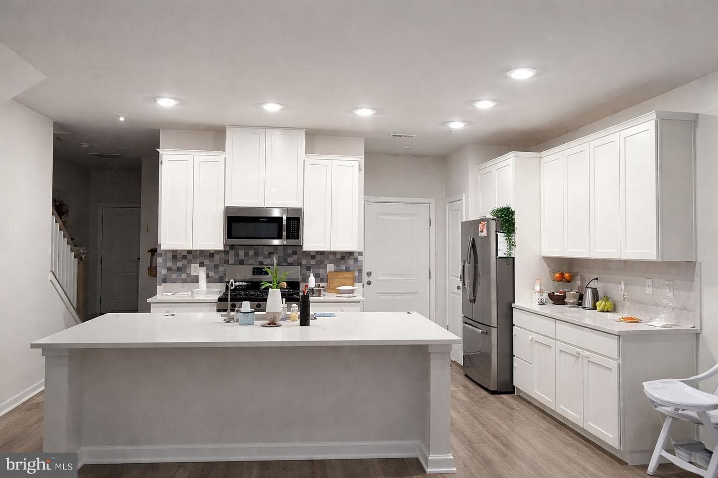 7573 Clayton Avenue photo 4