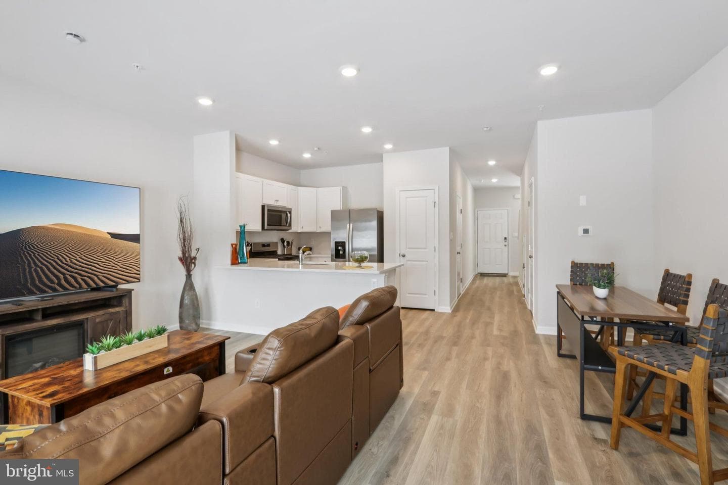 1138 Martin Road photo 4