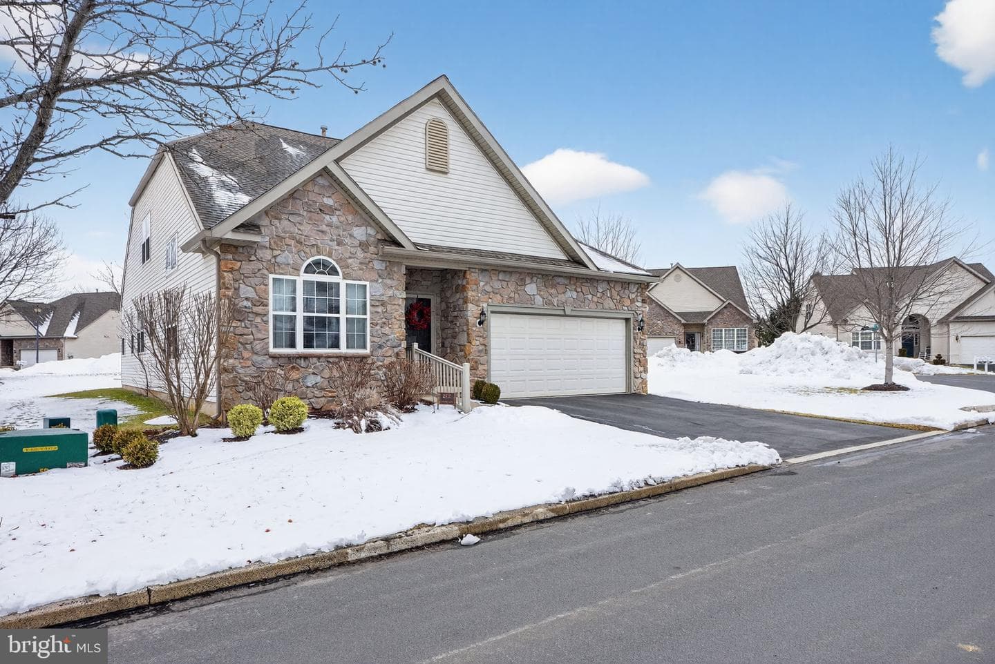 2920 Lifford Lane