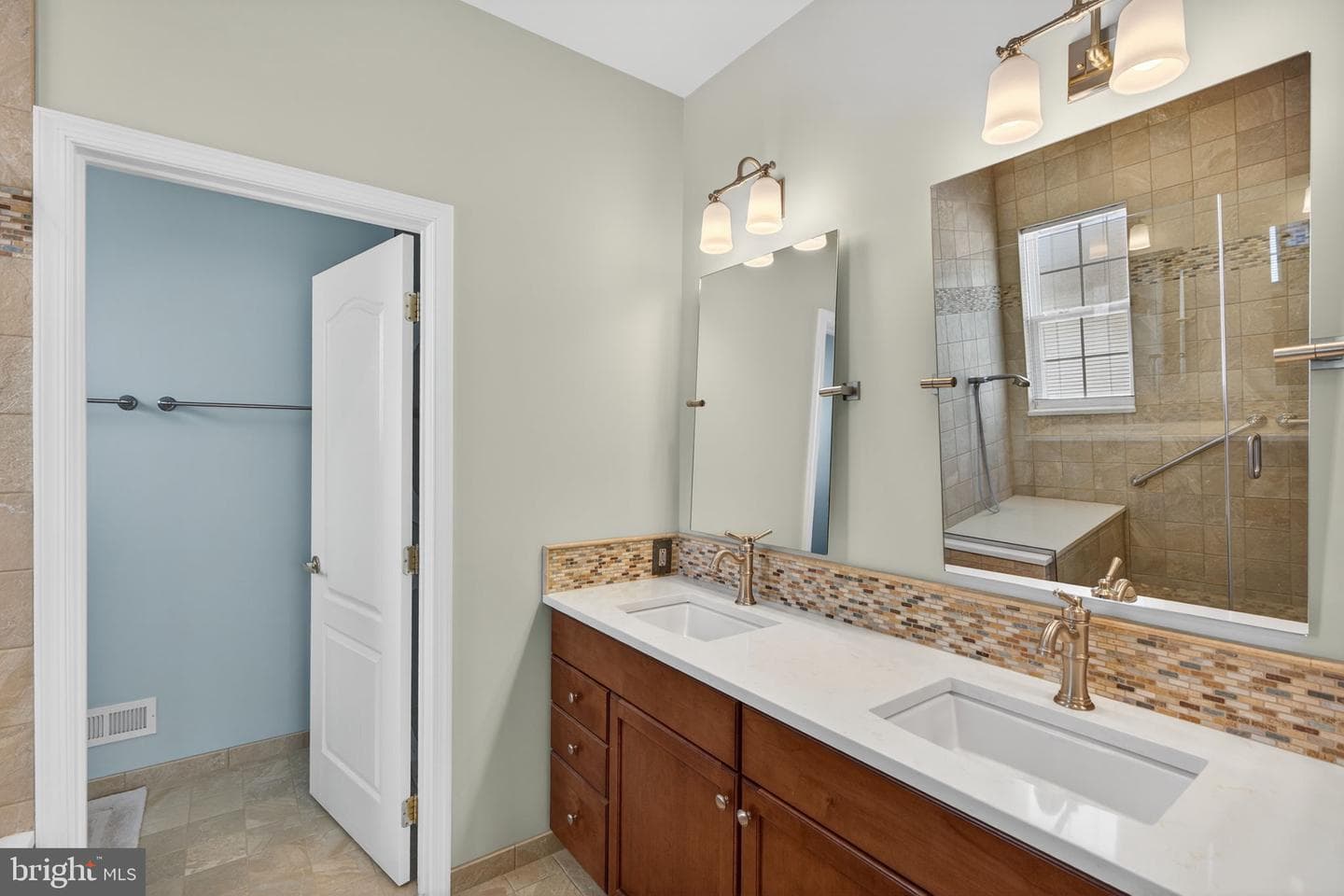 2920 Lifford Lane photo 41