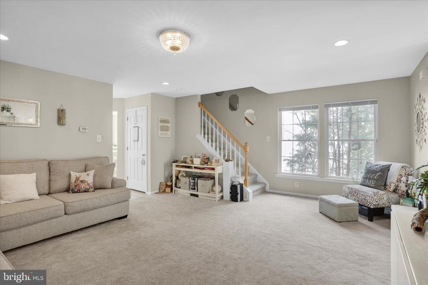 1560 Pinewind Drive photo 12