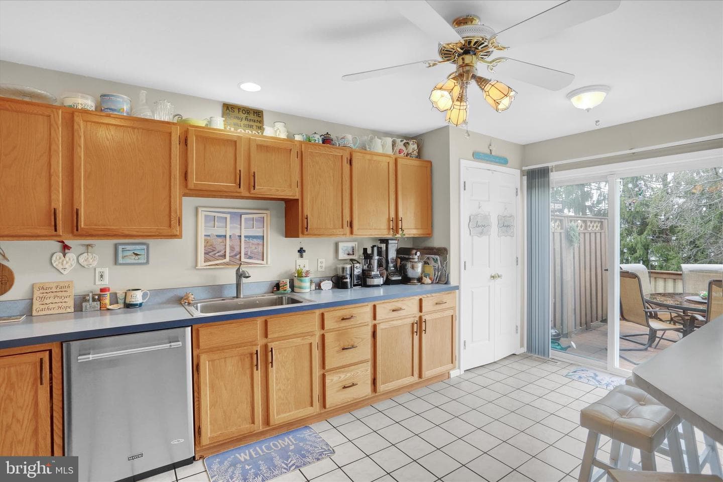 1560 Pinewind Drive photo 17
