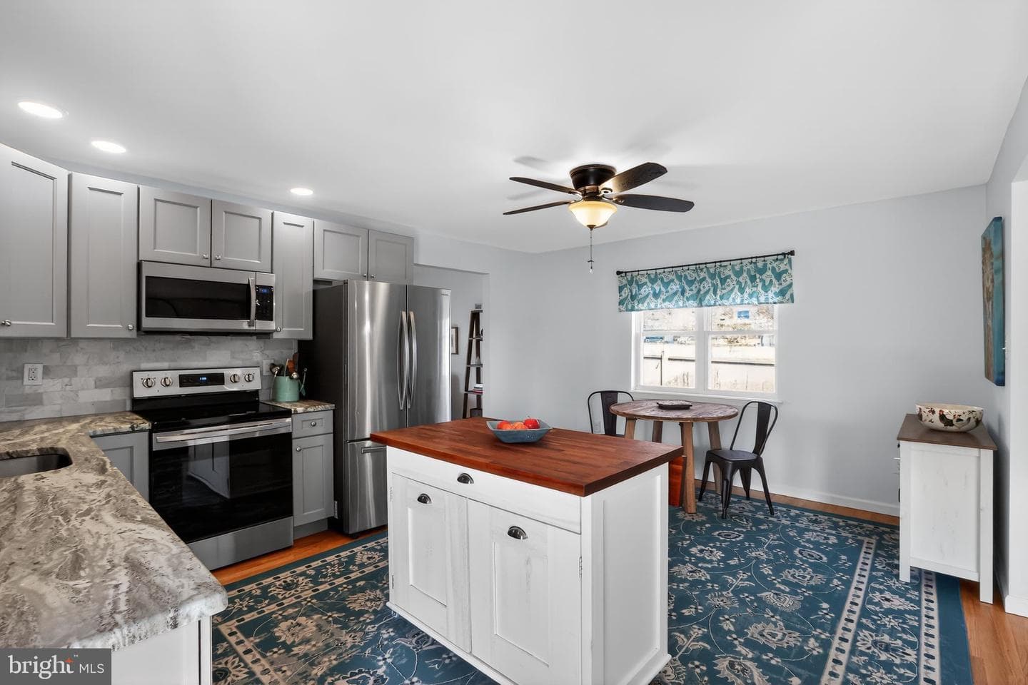 138 S 9th Street photo 5