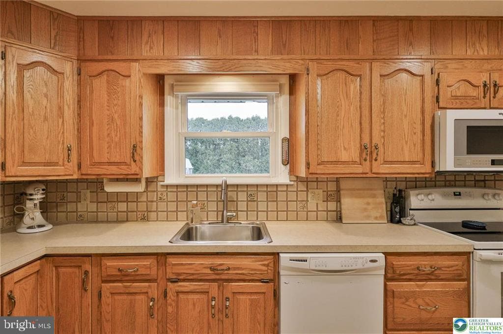 2982 Magnolia Circle photo 11