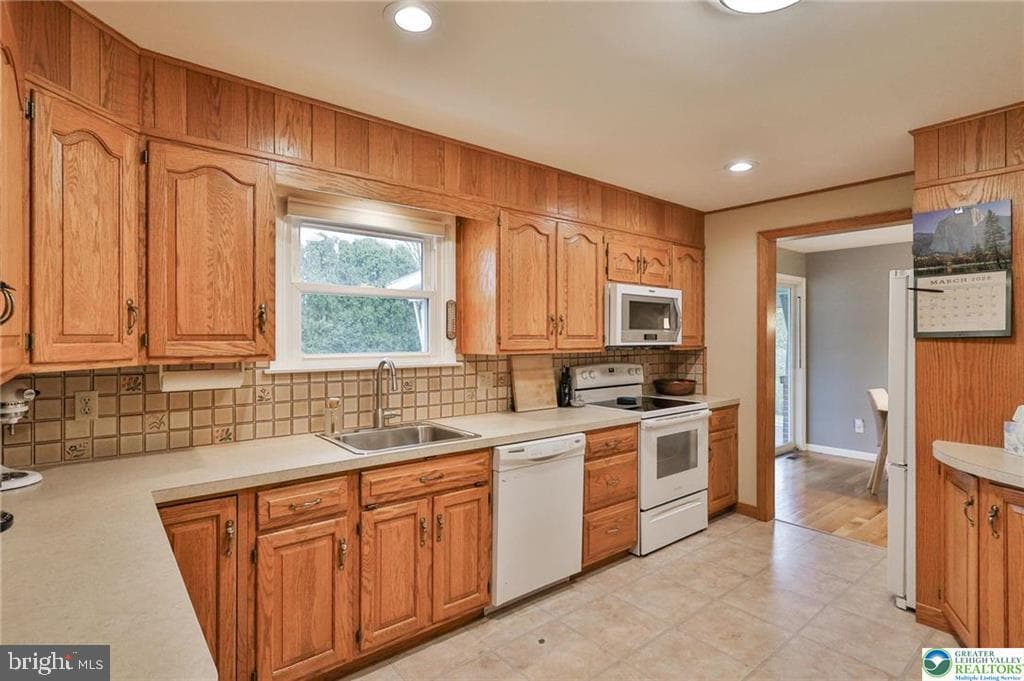 2982 Magnolia Circle photo 12