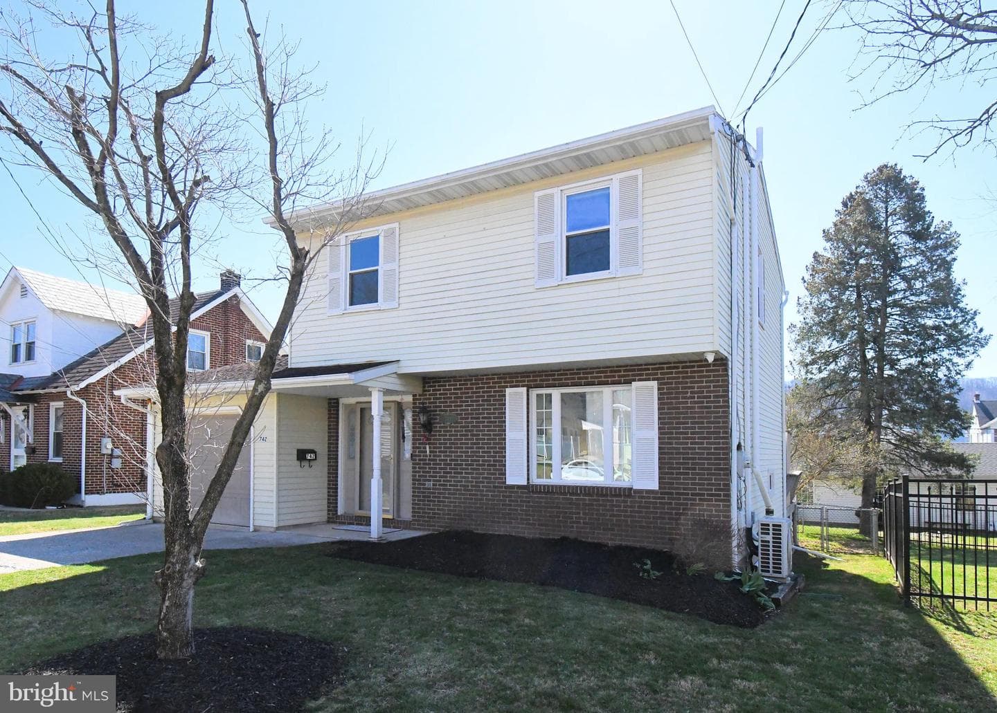 742 Walnut Street