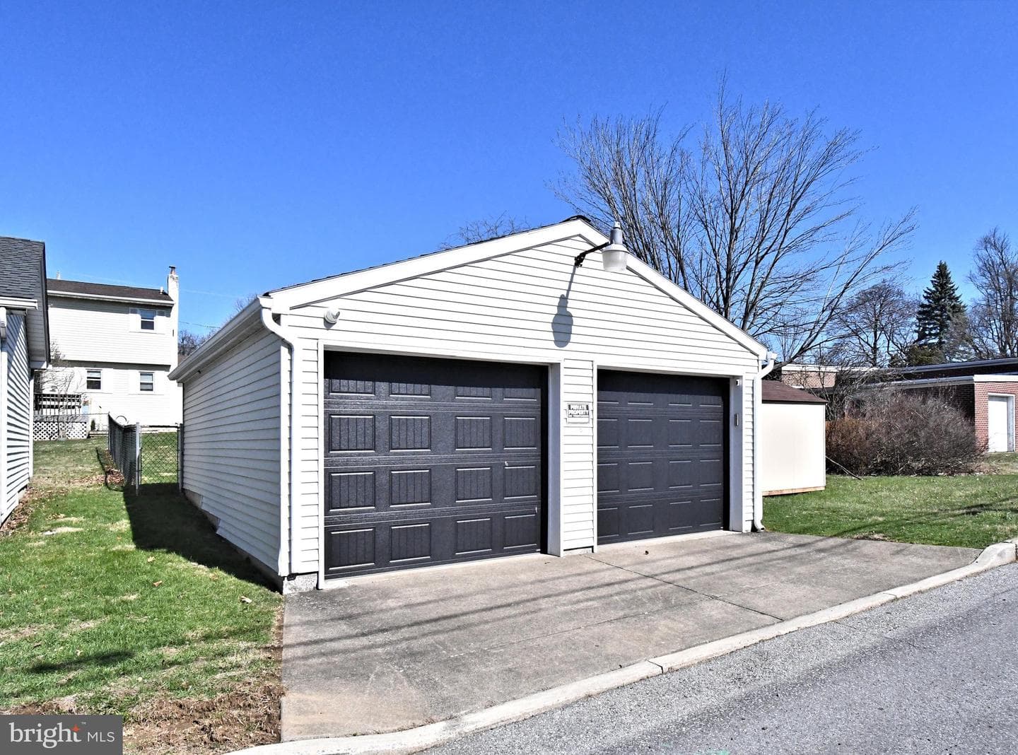 742 Walnut Street photo 24