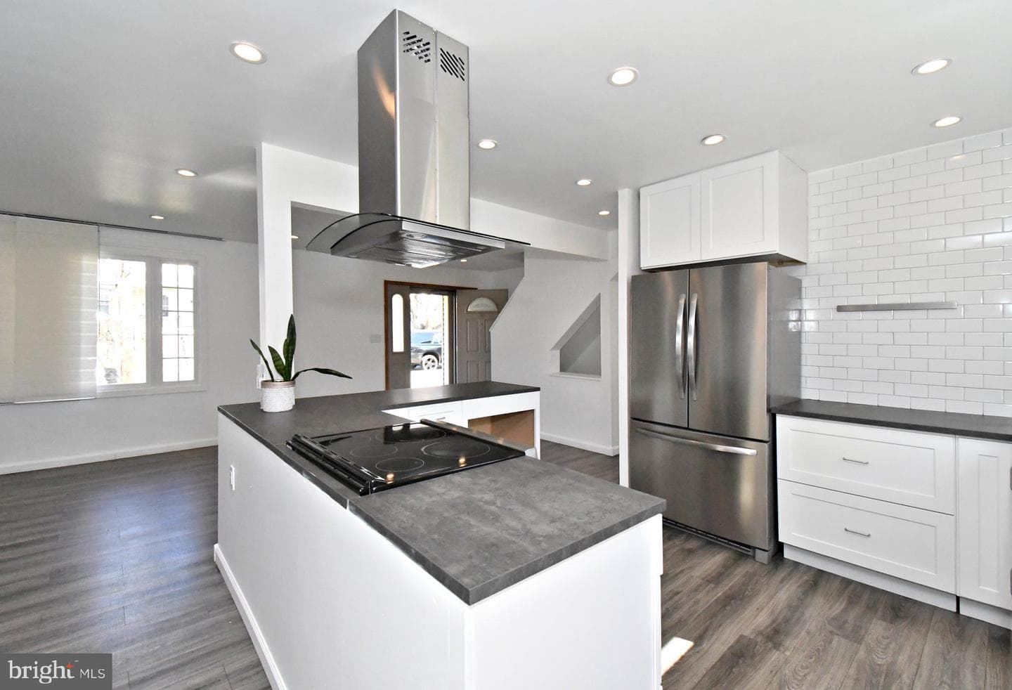 742 Walnut Street photo 7
