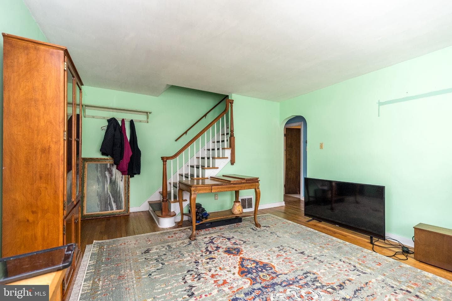 520 Thomas Street photo 15