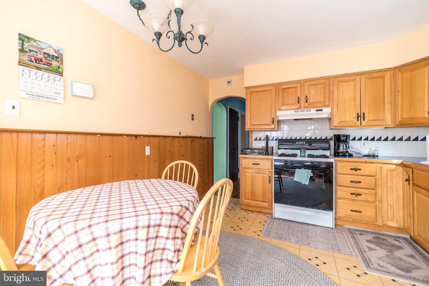 520 Thomas Street photo 6
