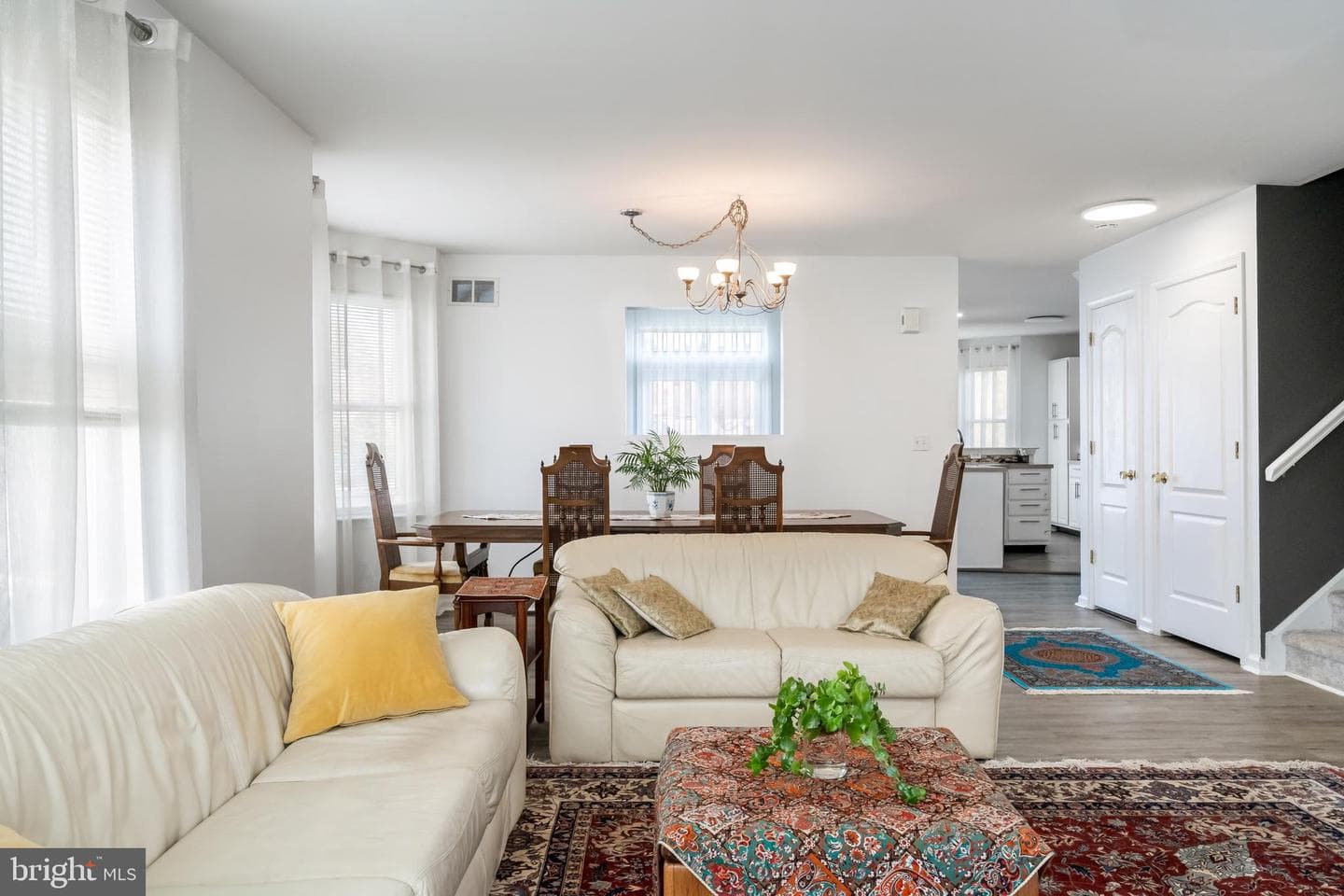 311 Windsor Place photo 7