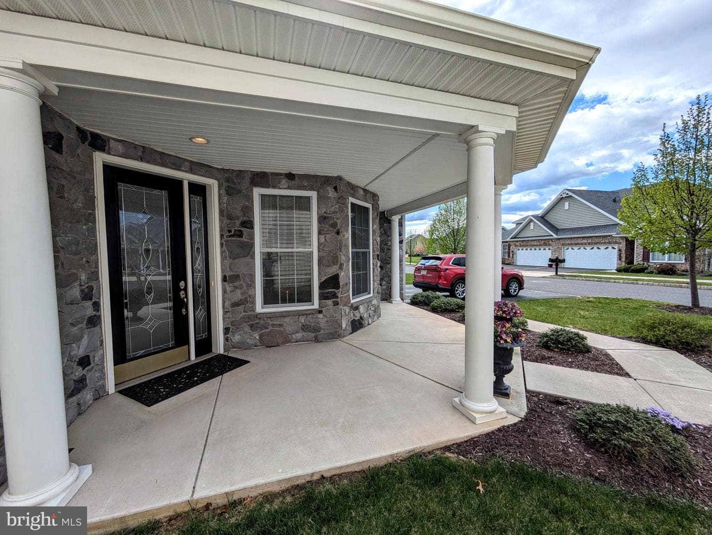 4362 Founders Drive photo 3
