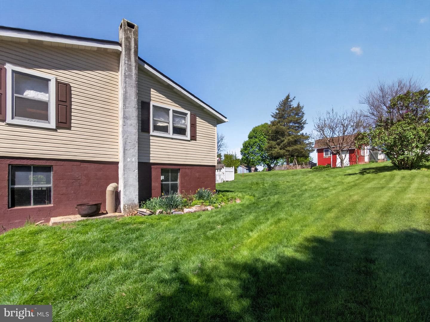 8275 Mertztown Road photo 16