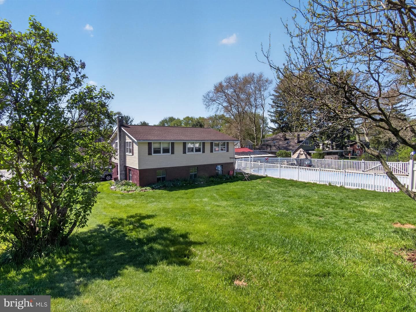 8275 Mertztown Road photo 22