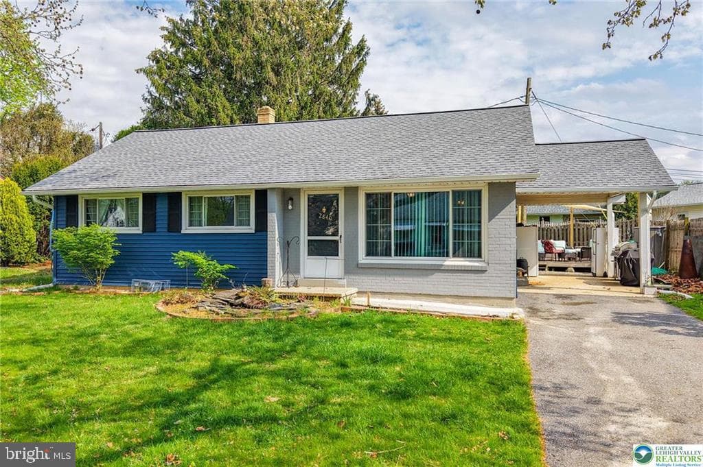 2840 W South Street photo 2