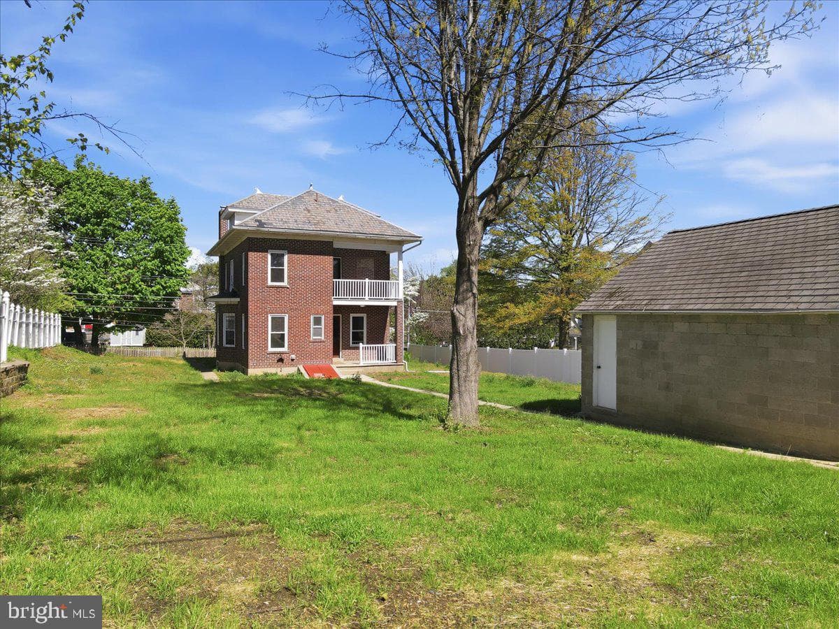 3756 W Walnut Street photo 56