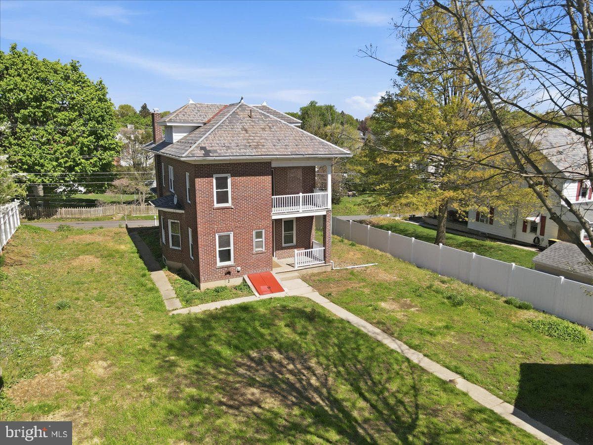 3756 W Walnut Street photo 64