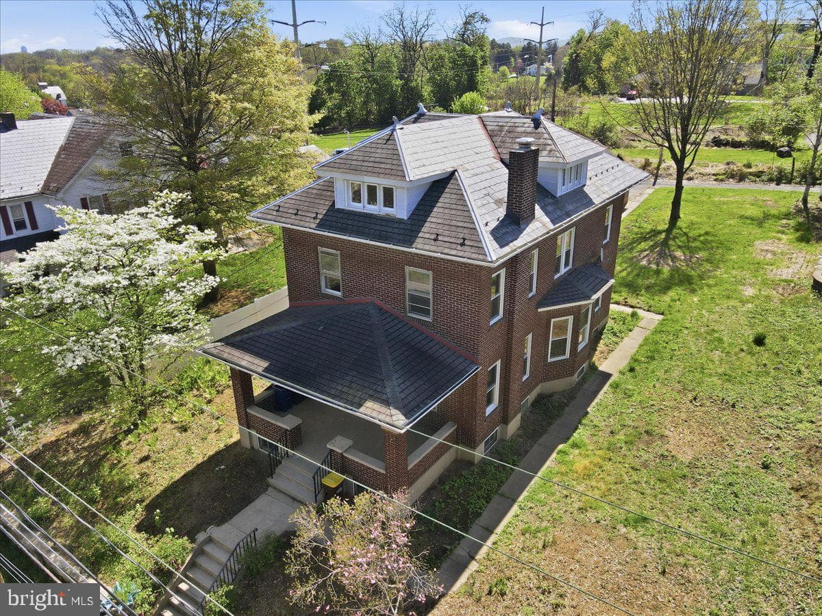 3756 W Walnut Street photo 74